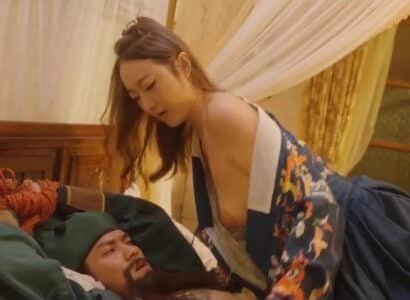 Zhuge Liang foi pego na hidromassagem das belezas